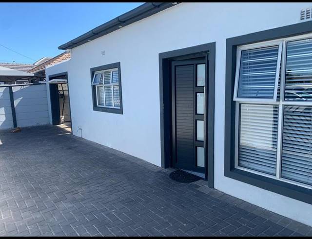 5 BEDROOM HOUSE FOR SALE IN ATHLONE